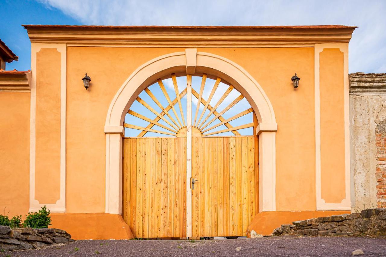 Althansky Hostinec Znojmo Luaran gambar